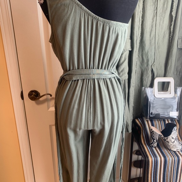 American Eagle One-Shoulder Jumpsuit linen - Picture 4 of 10
